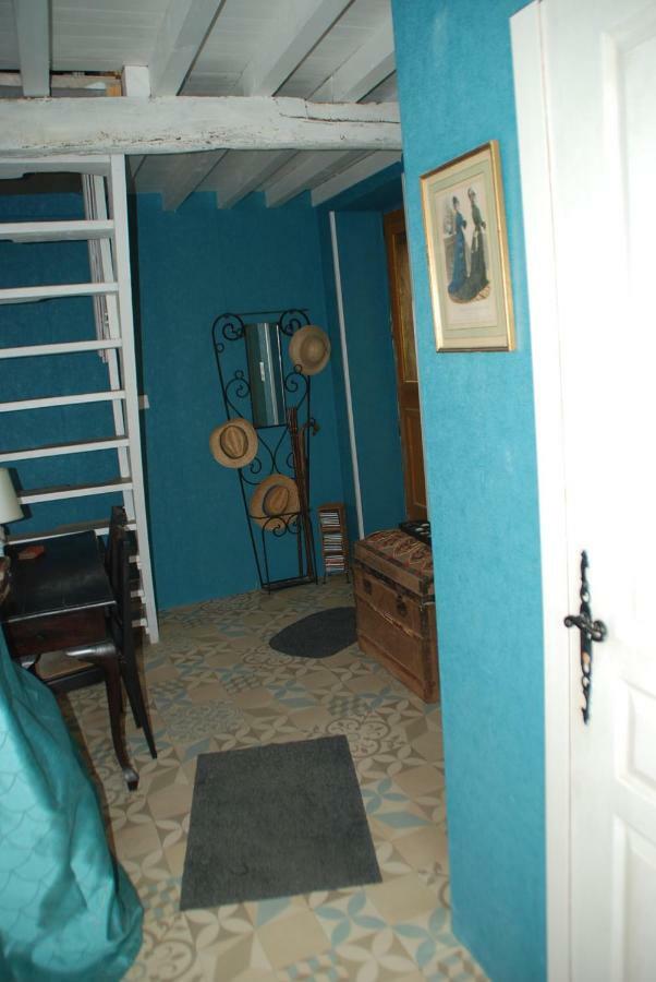 les 2 studios indépendants du clos de l'Ange Rieux  Esterno foto